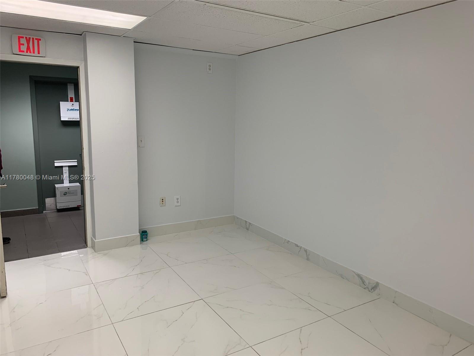 Ver detalles / sq. ft. $ 2025-04-08 0 foto