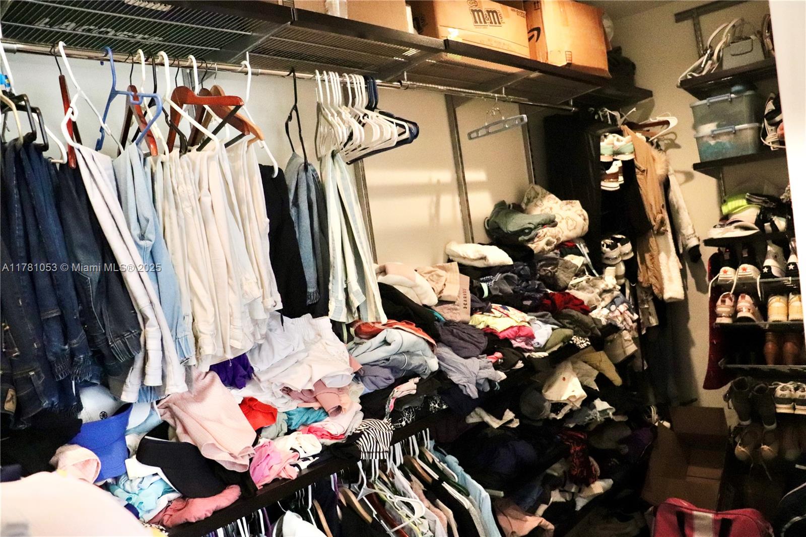 Photo of 1410 Sweetbay Way  (1410), Hollywood, Florida, 33019 - 1st walking closet