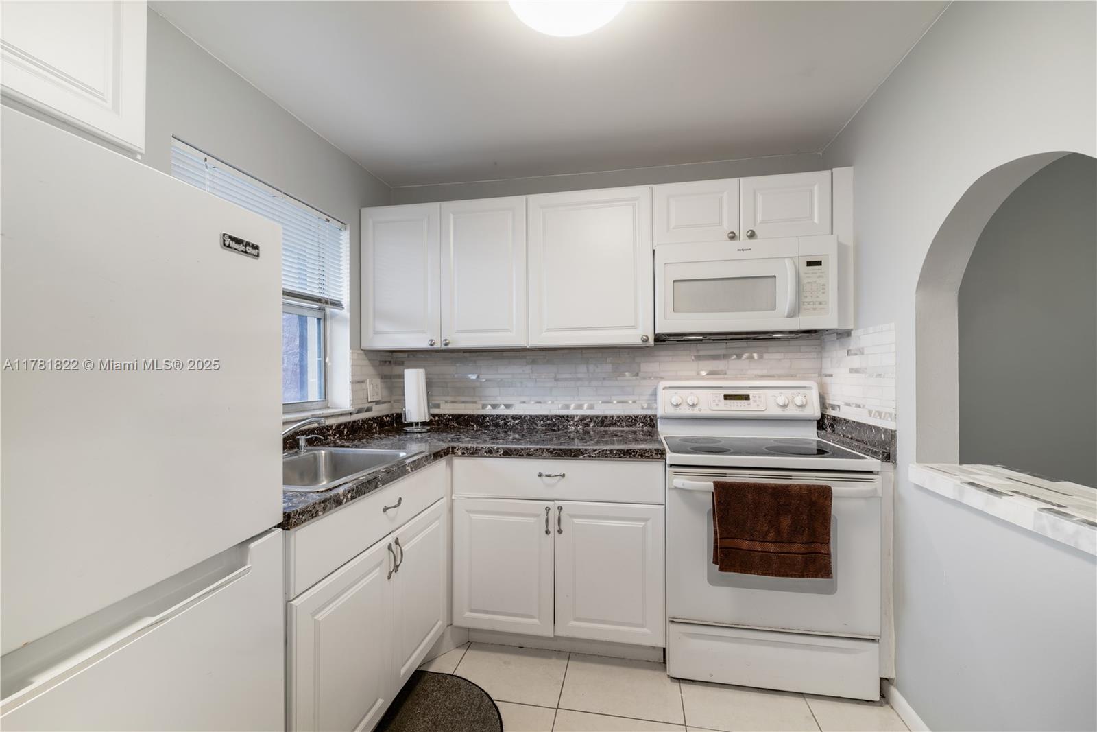 106 1 / 1 640 sq. ft. $ 2025-07-08 0 Photo
