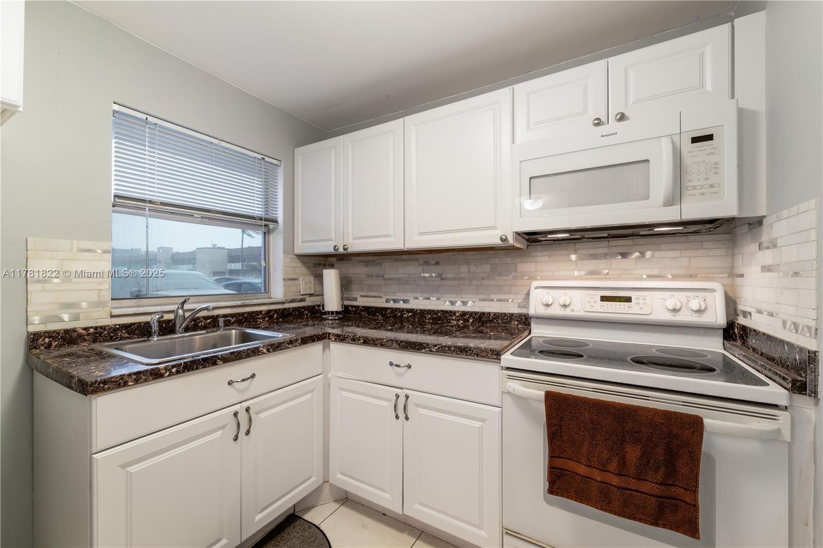 106 1 / 1 640 sq. ft. $ 2025-07-08 0 Photo
