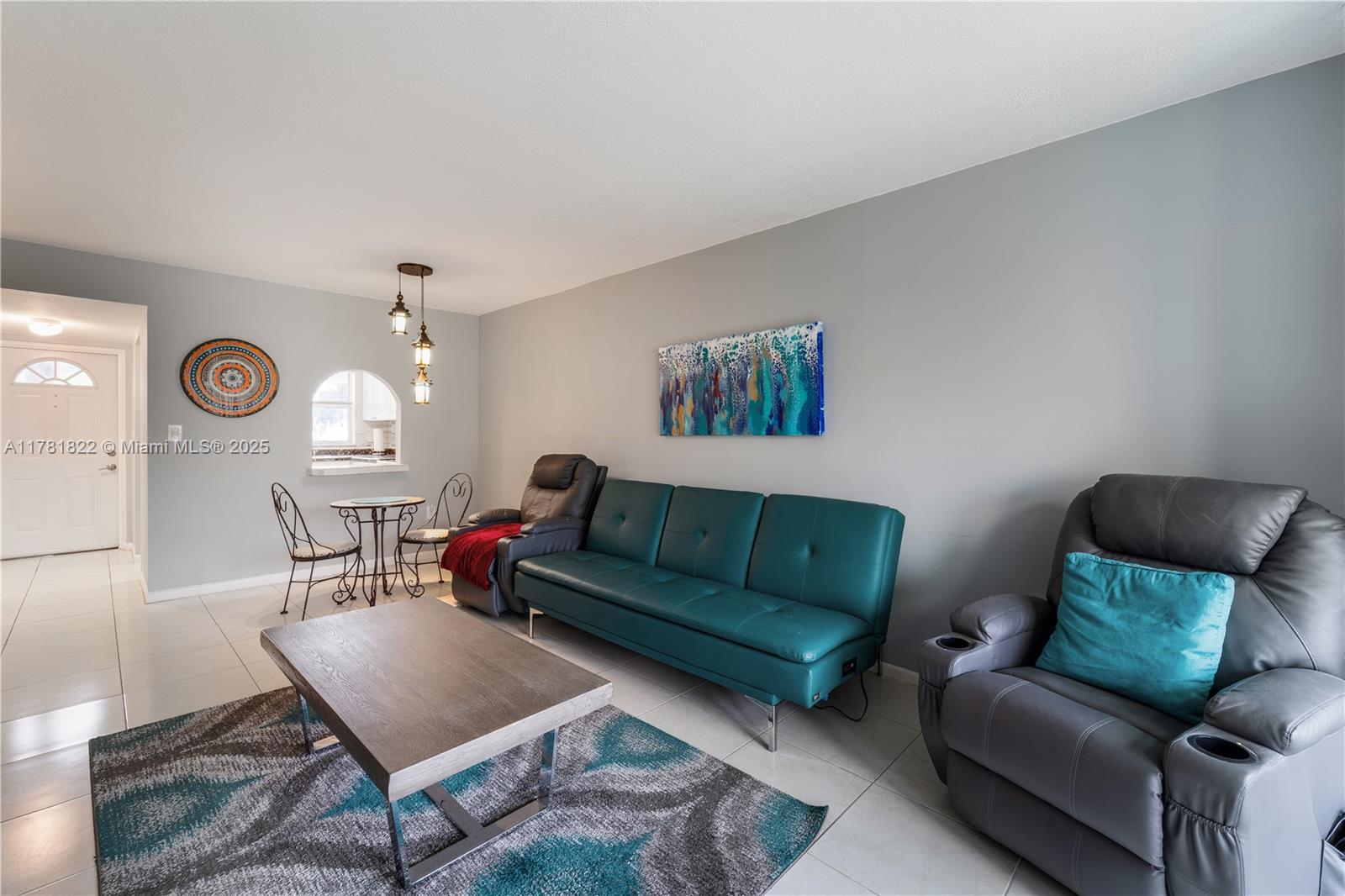 106 1 / 1 640 sq. ft. $ 2025-07-08 0 Photo