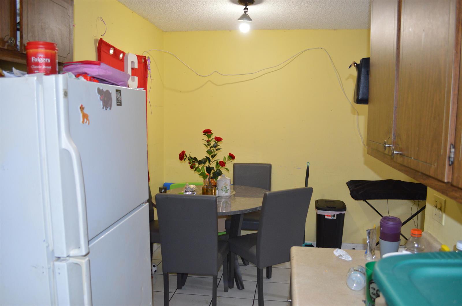 Ver detalles / 2 1500 sq. ft. $ 2025-12-31 0 foto