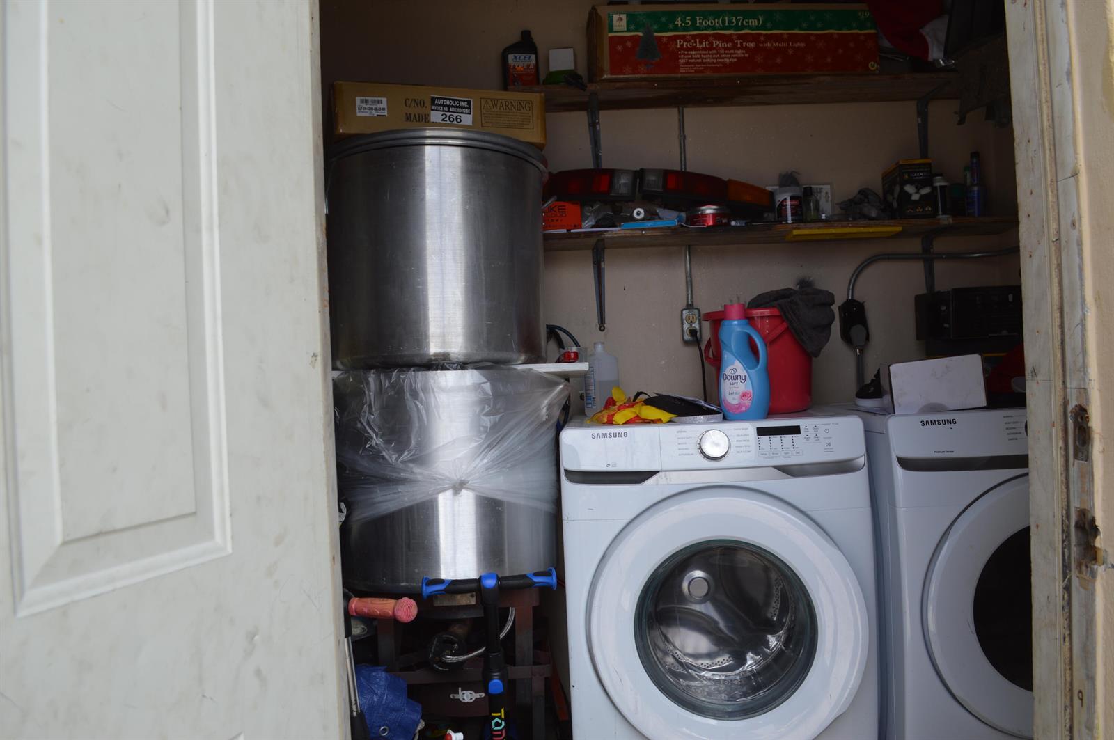 Ver detalles / 2 1500 sq. ft. $ 2025-12-31 0 foto