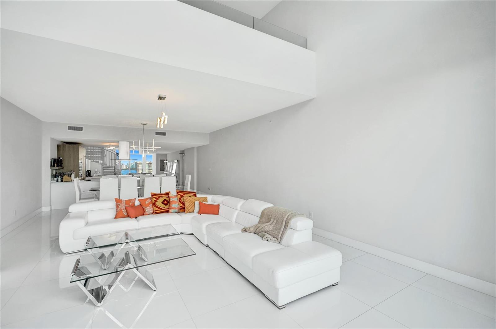 Photo of 400 Sunny Isles  #2005, Sunny Isles Beach, Florida, 33160 - Photo 17