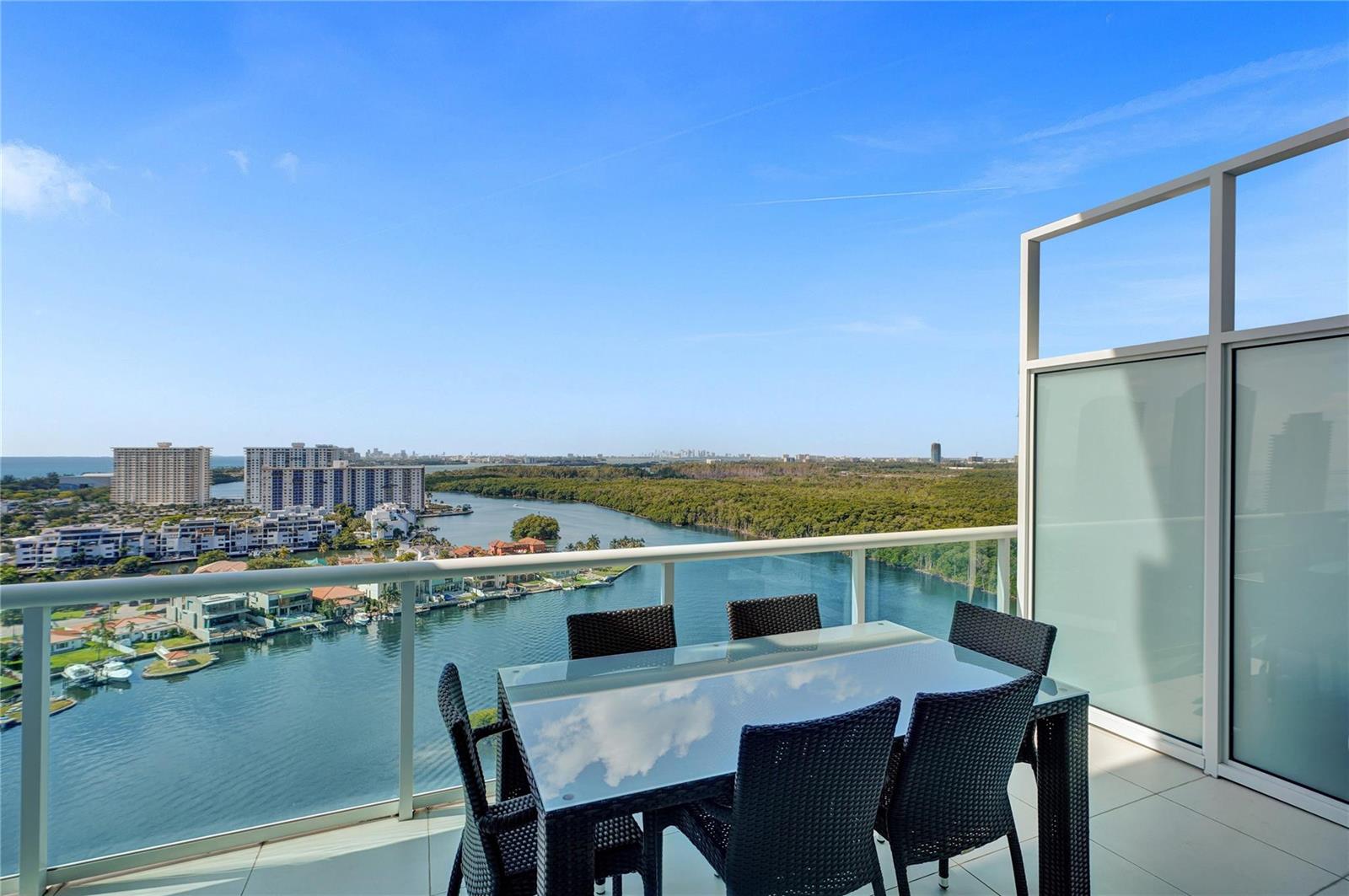 Photo of 400 Sunny Isles  #2005, Sunny Isles Beach, Florida, 33160 - Photo 31