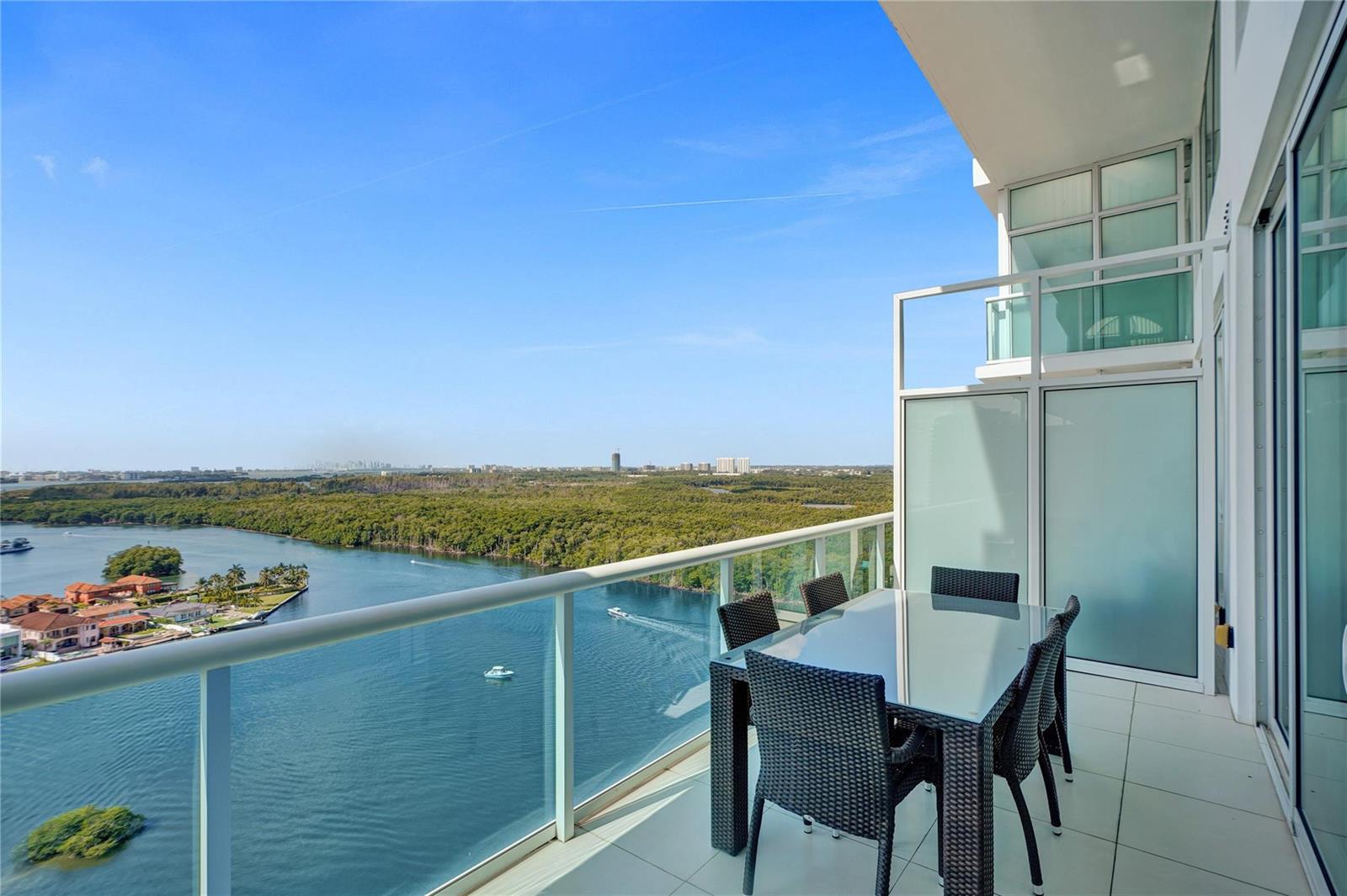 Photo of 400 Sunny Isles  #2005, Sunny Isles Beach, Florida, 33160 - Photo 32