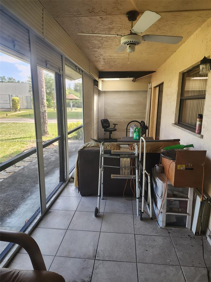 See details 6120 2 / 2 1047 sq. ft. $ 2025-10-14 0 Photo