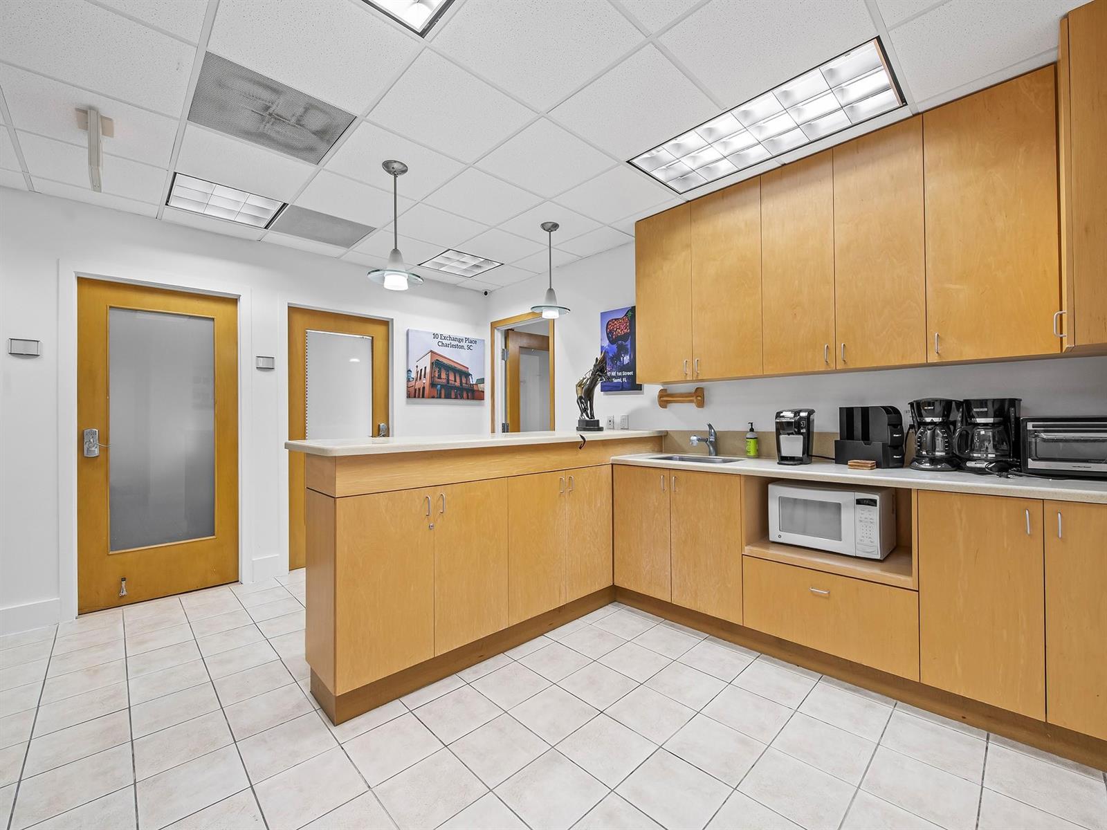 2803  / 0  sq. ft. $ 2025-08-01 0 Photo