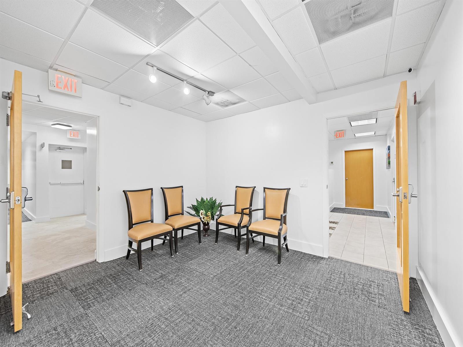 2803  / 0  sq. ft. $ 2025-08-01 0 Photo