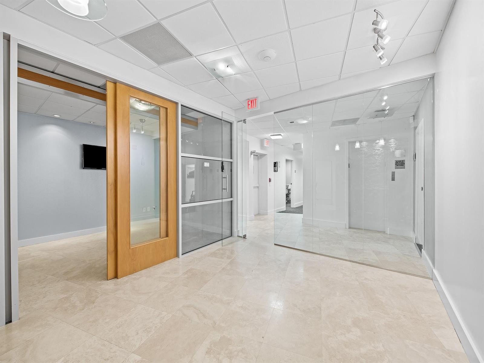 2803  / 0  sq. ft. $ 2025-08-01 0 Photo