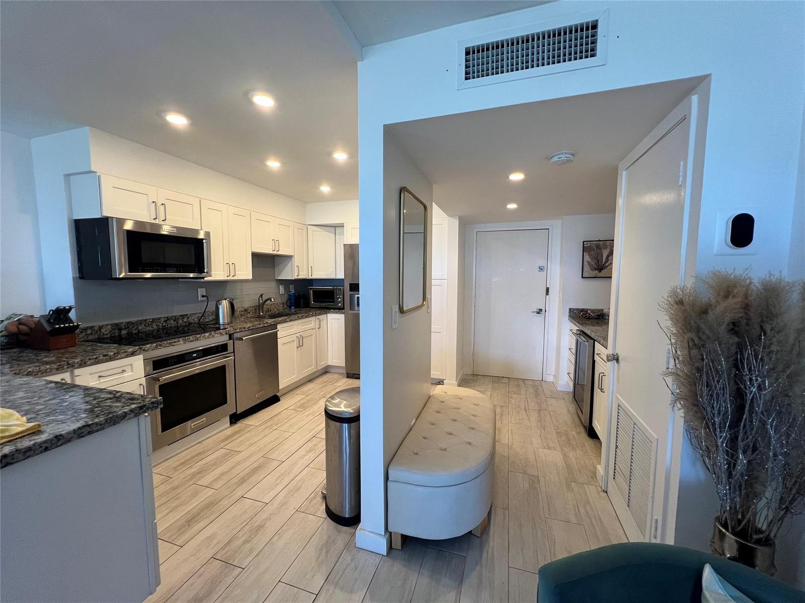 Photo of 3731 Country Club  #529, Aventura, Florida, 33180 - Photo 17