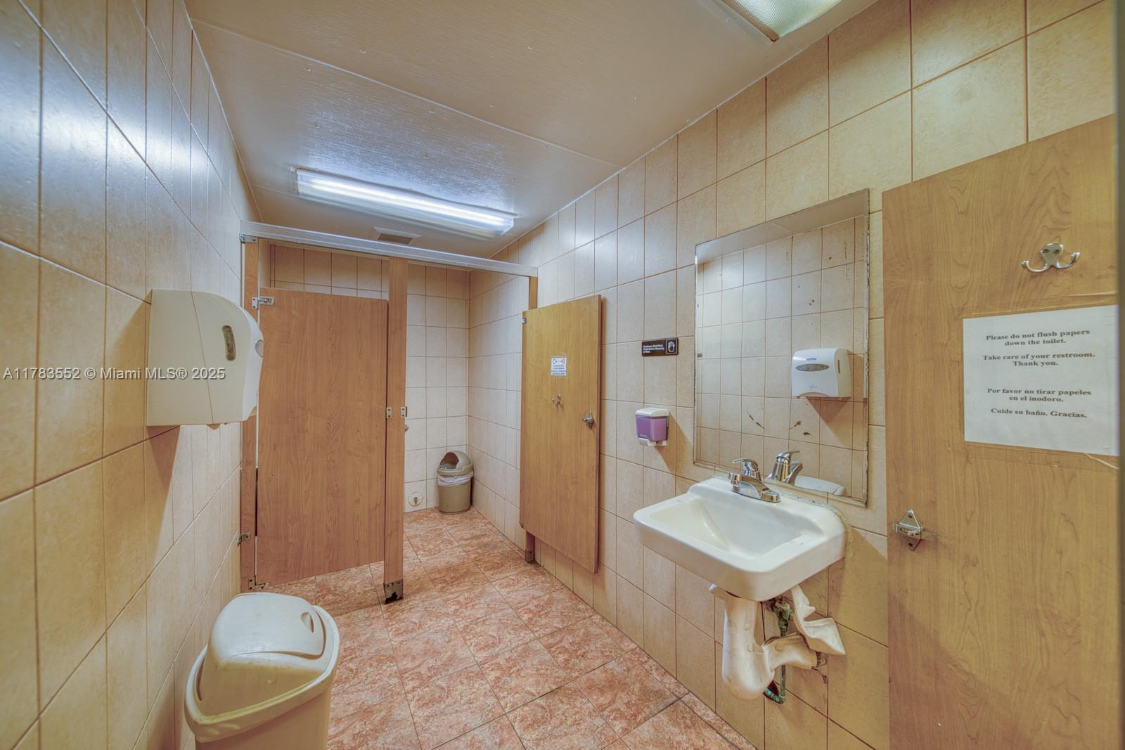   /   кв.футов $ 2026-02-02 0 Фото