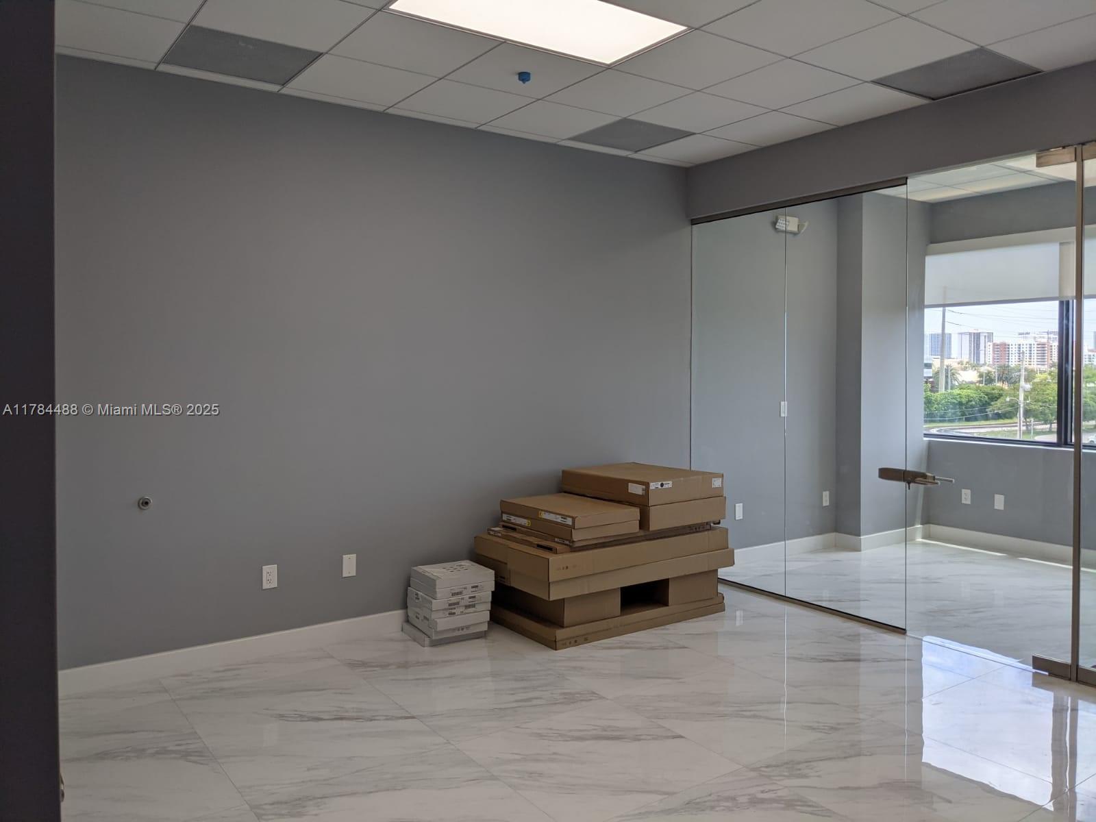 308  /   sq. ft. $ 2025-08-06 0 Photo
