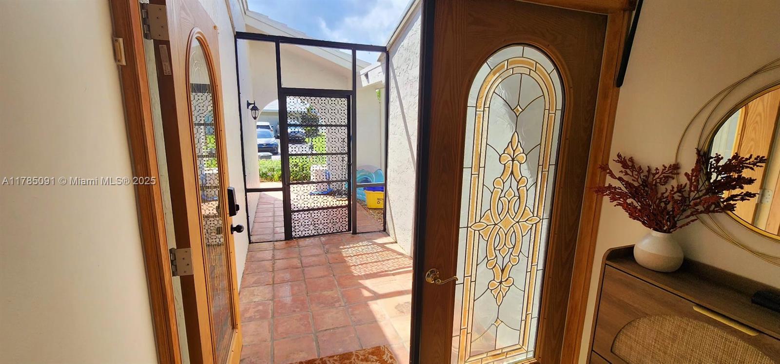 See details 22310 3 / 2 1658 sq. ft. $ 2025-10-11 0 Photo