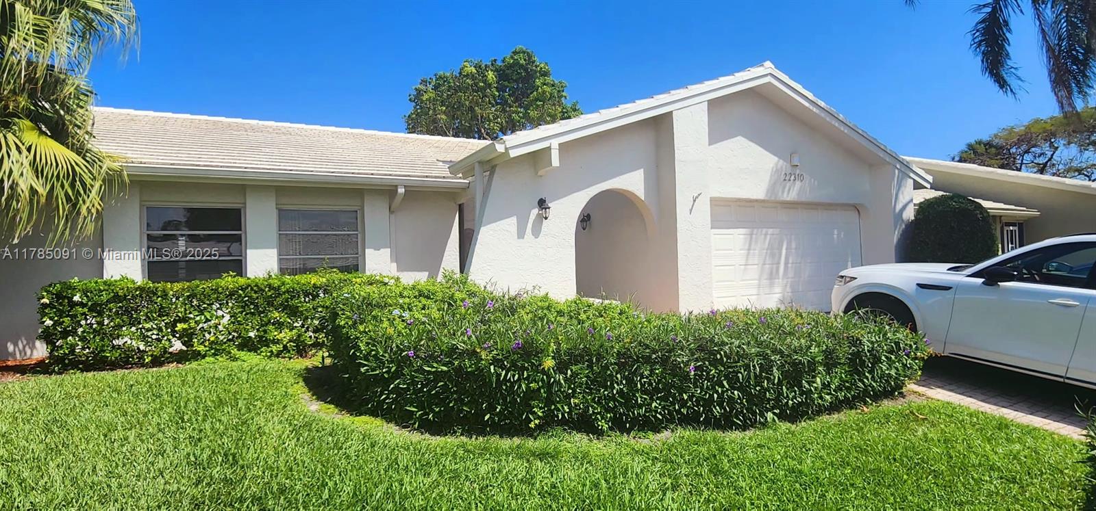 See details 22310 3 / 2 1658 sq. ft. $ 2025-10-11 0 Photo