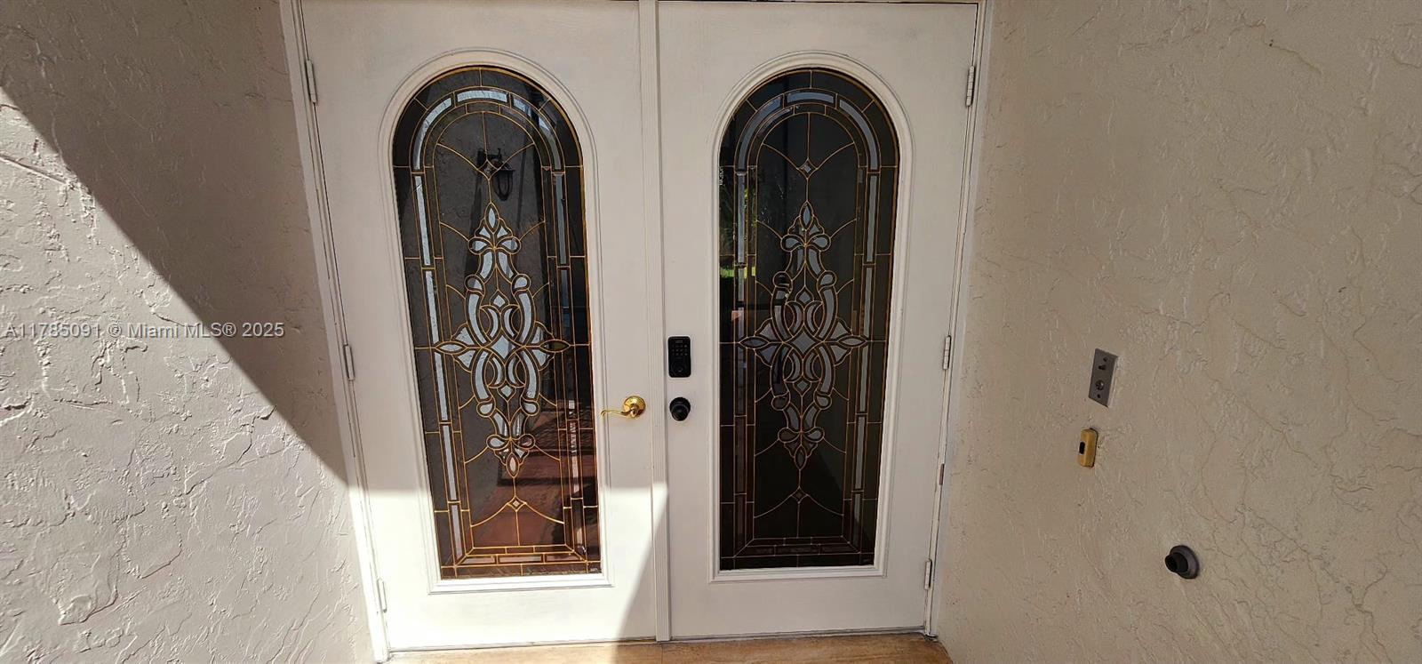 See details 22310 3 / 2 1658 sq. ft. $ 2025-10-11 0 Photo