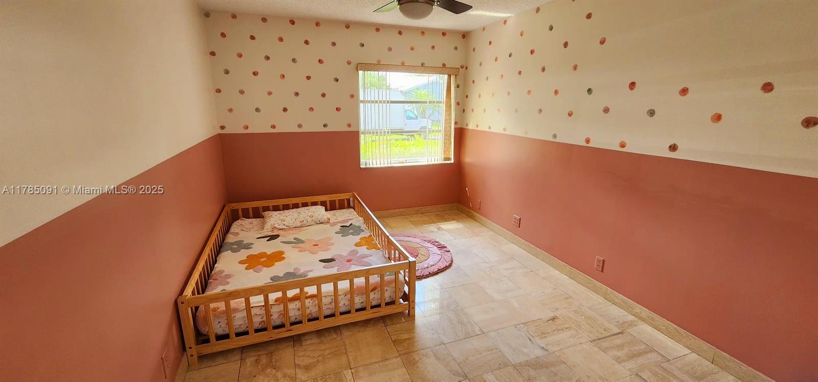 See details 22310 3 / 2 1658 sq. ft. $ 2025-10-11 0 Photo
