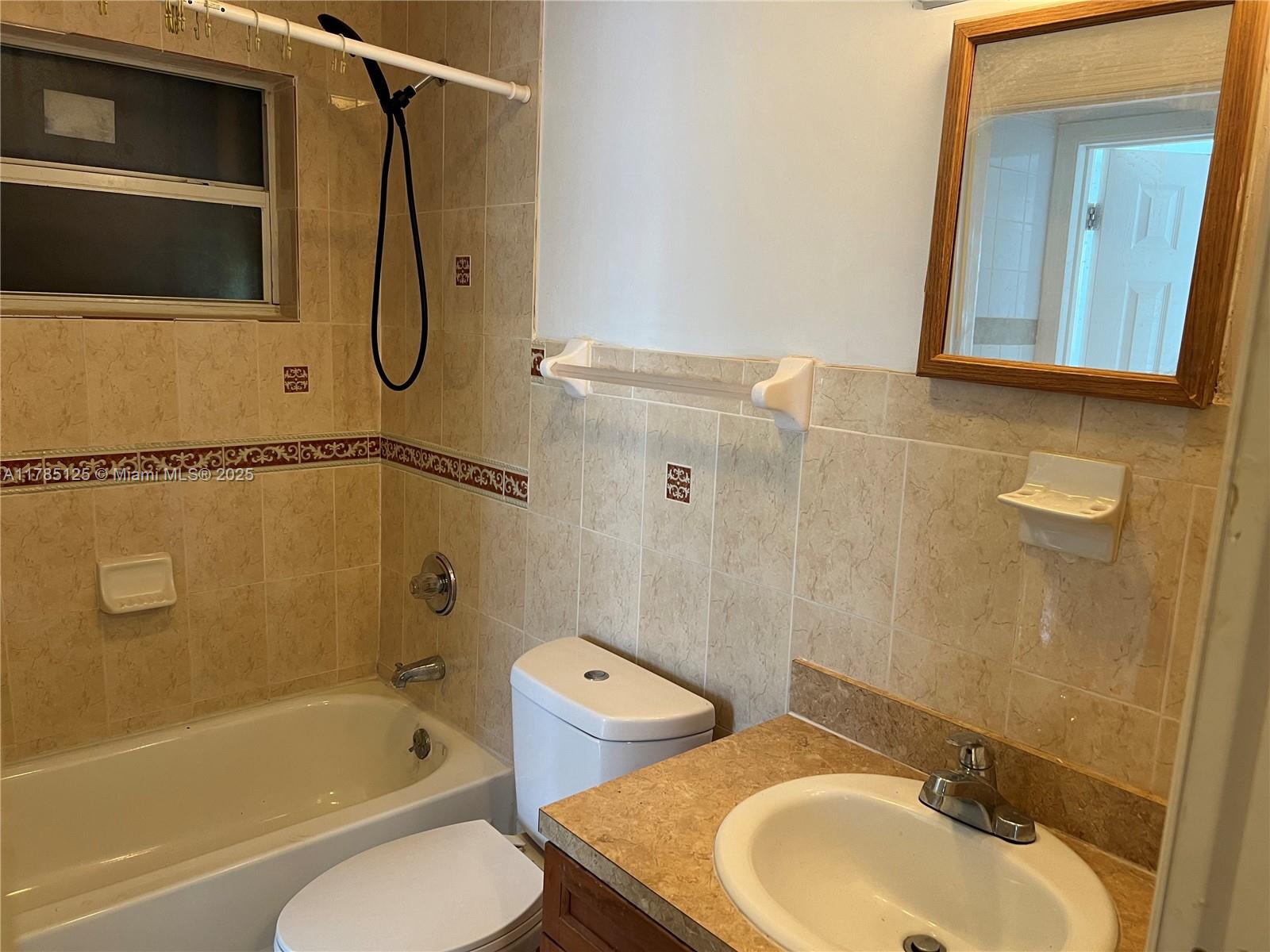 See details   /  1088 sq. ft. $ 2025-04-16 0 Photo