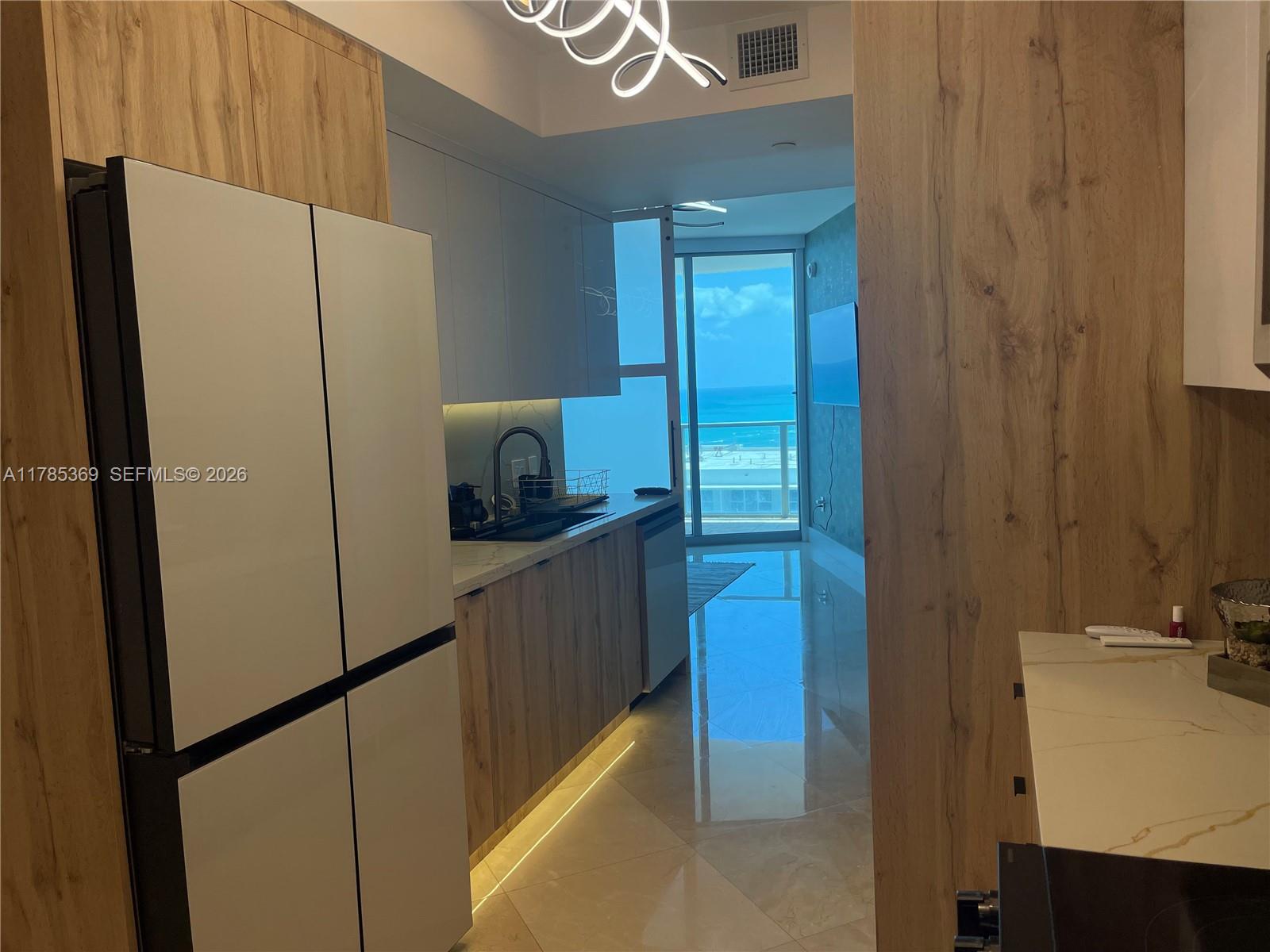 Photo of 3101 Ocean Dr  #1707, Hollywood, Florida, 33019 - 