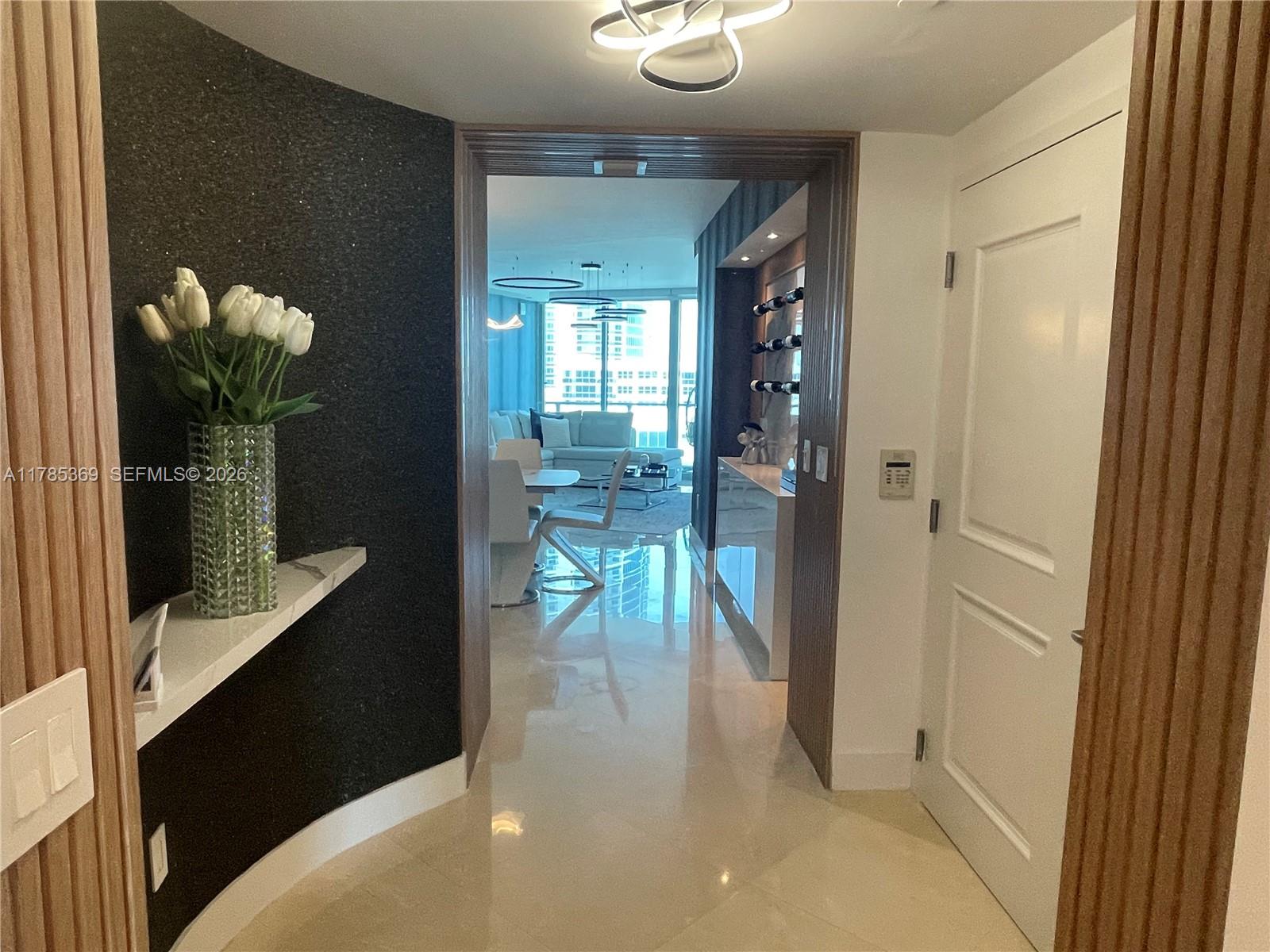Photo of 3101 Ocean Dr  #1707, Hollywood, Florida, 33019 - 