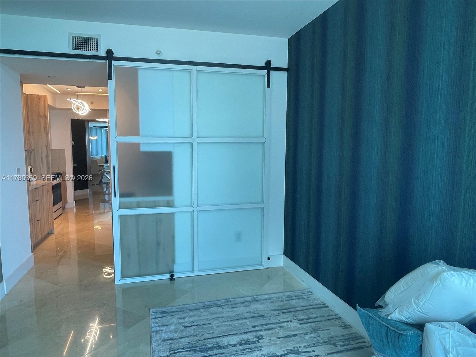 Photo of 3101 Ocean Dr  #1707, Hollywood, Florida, 33019 - 