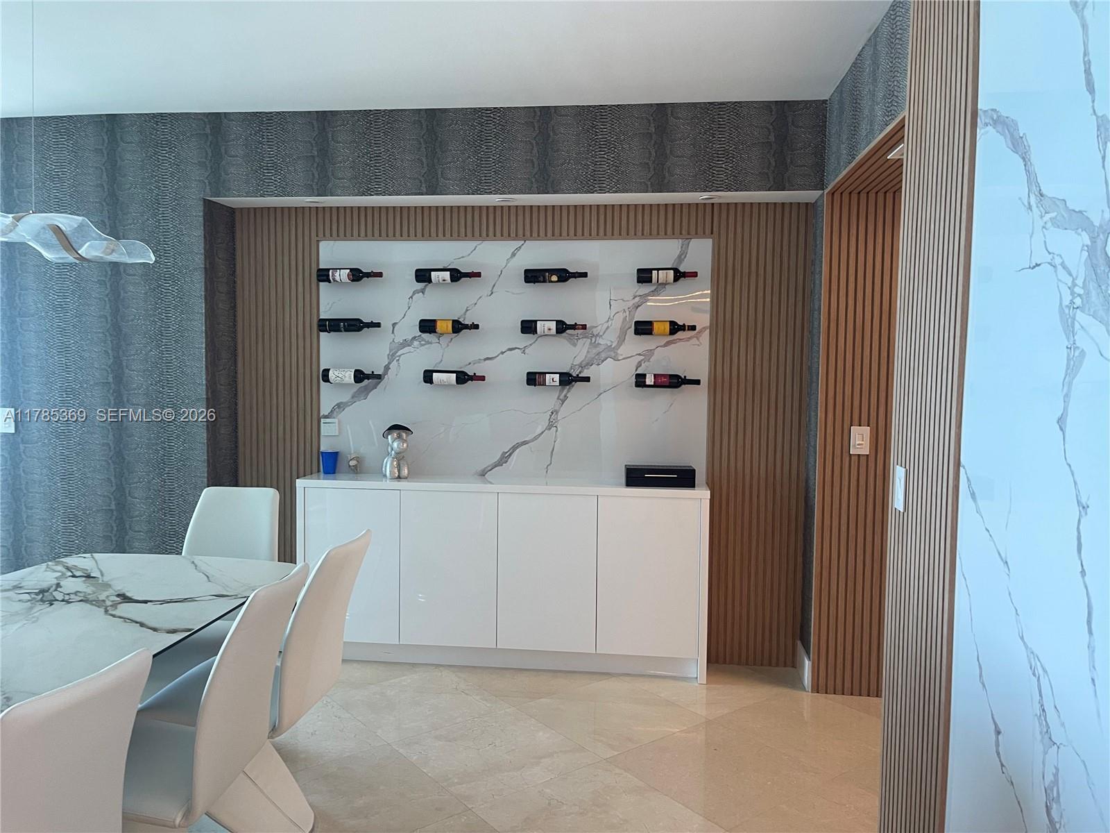 Photo of 3101 Ocean Dr  #1707, Hollywood, Florida, 33019 - 