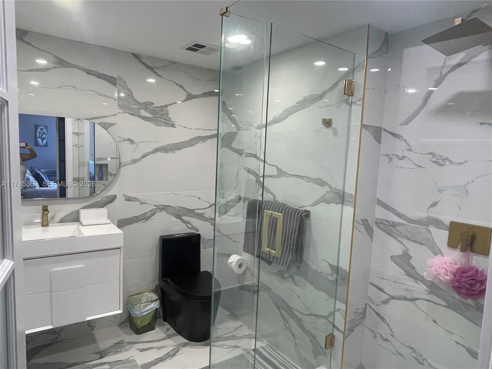 Photo of 3101 Ocean Dr  #1707, Hollywood, Florida, 33019 - 