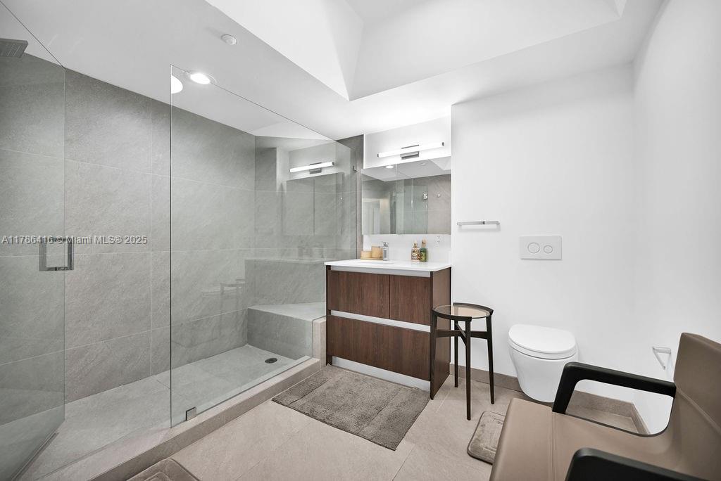 2708 3 / 3 1580 sq. ft. $ 2025-04-18 0 Photo