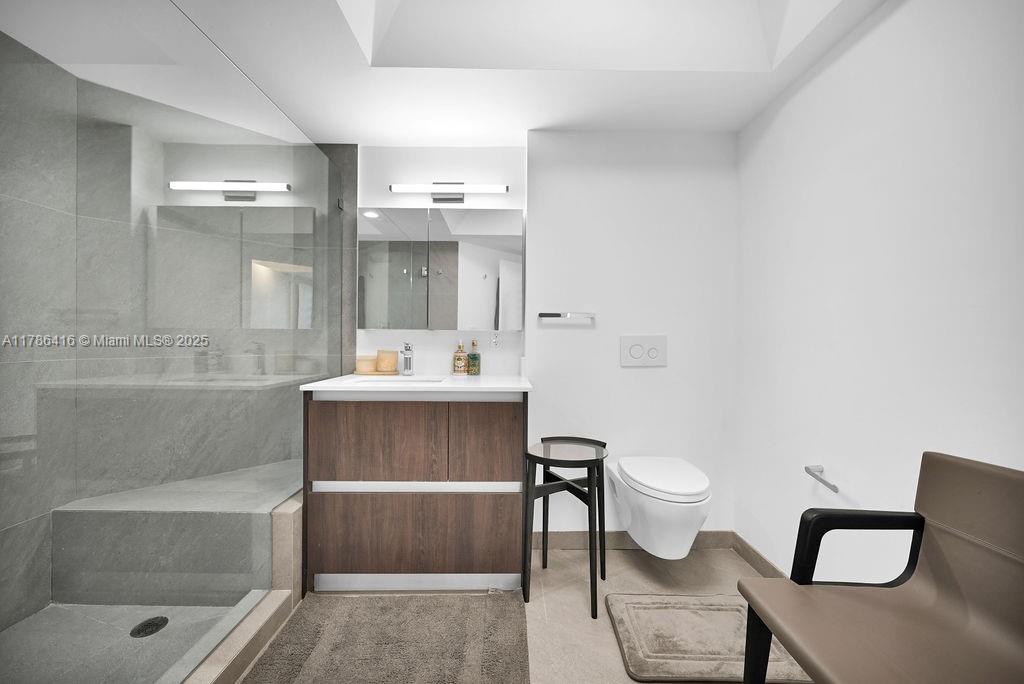 2708 3 / 3 1580 sq. ft. $ 2025-04-18 0 Photo