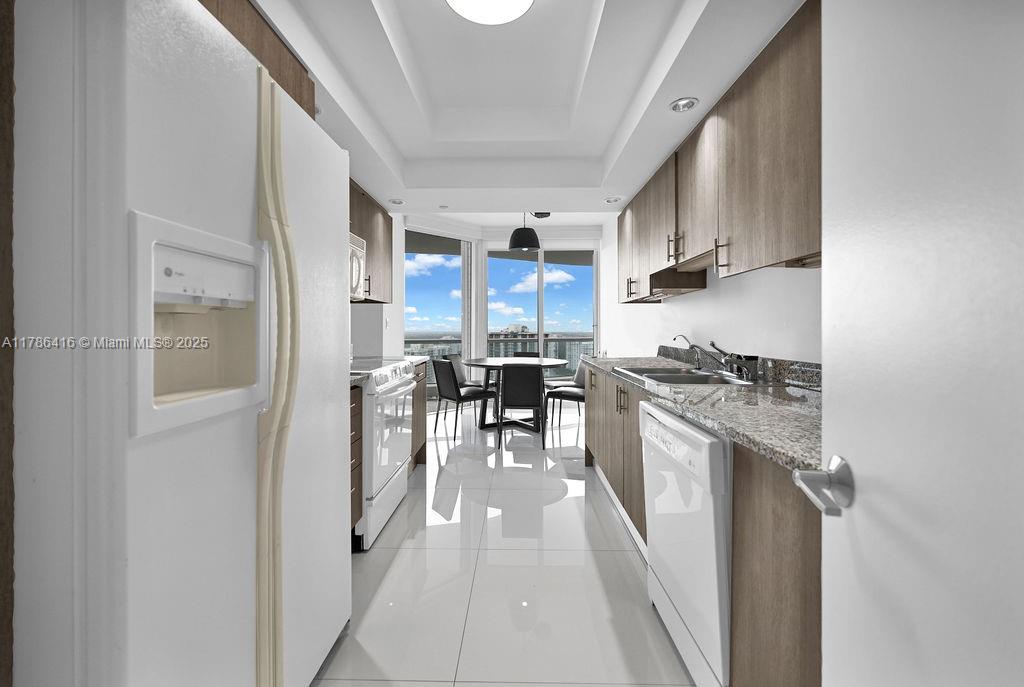 2708 3 / 3 1580 sq. ft. $ 2025-04-18 0 Photo