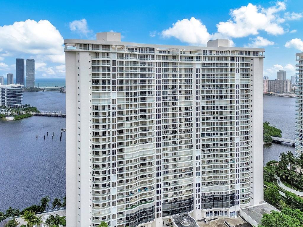 2708 3 / 3 1580 sq. ft. $ 2025-04-18 0 Photo