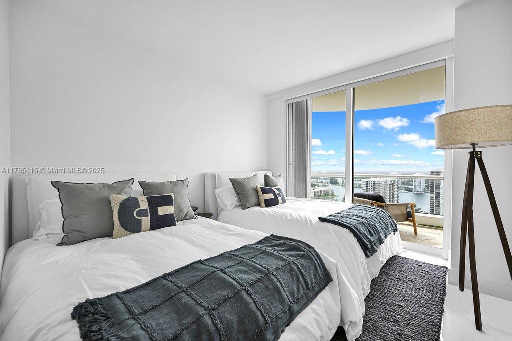 2708 3 / 3 1580 sq. ft. $ 2025-04-18 0 Photo