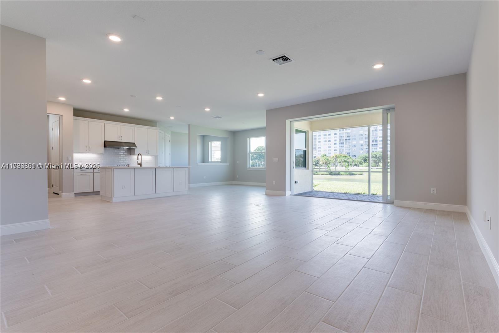 3701 5 / 3 2501 sq. ft. $ 2025-06-25 0 Photo