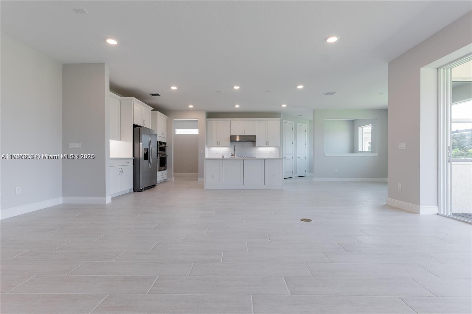 3701 5 / 3 2501 sq. ft. $ 2025-06-25 0 Photo
