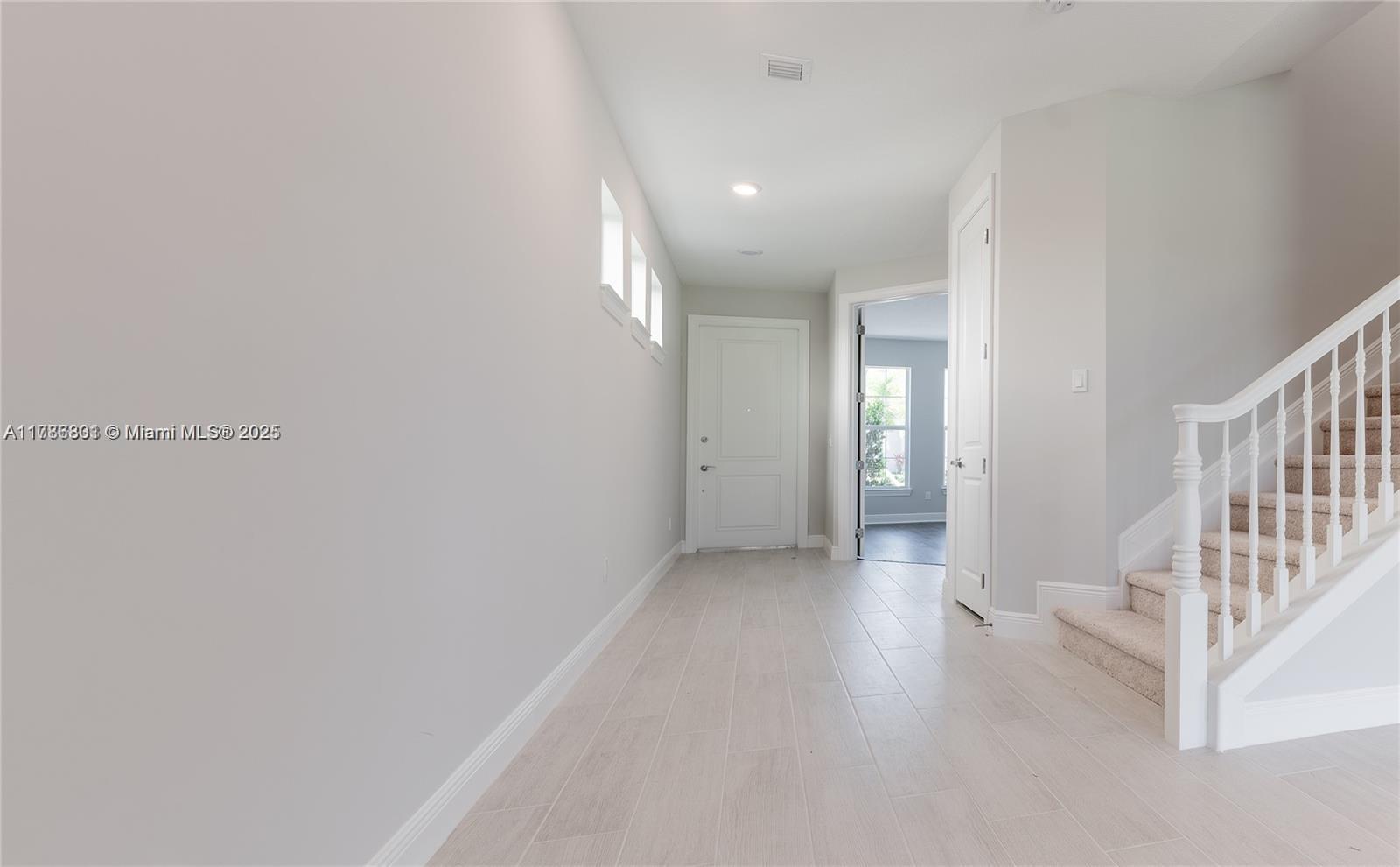 3701 5 / 3 2501 sq. ft. $ 2025-06-25 0 Photo