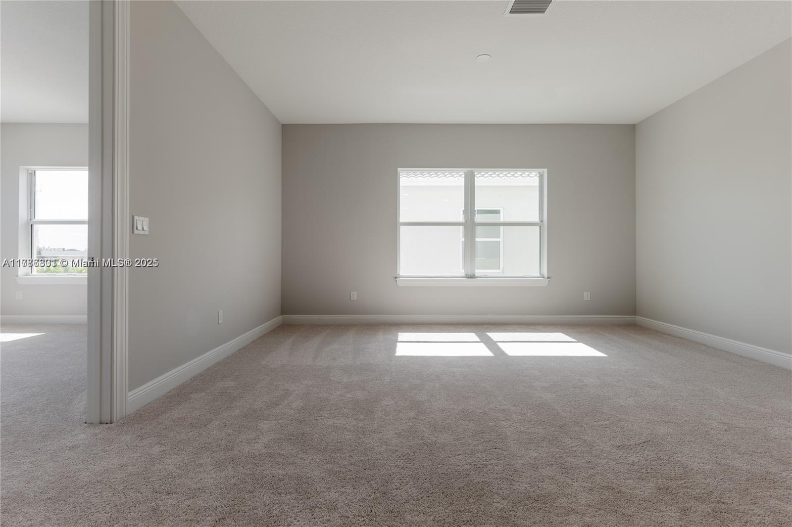 3701 5 / 3 2501 sq. ft. $ 2025-06-25 0 Photo