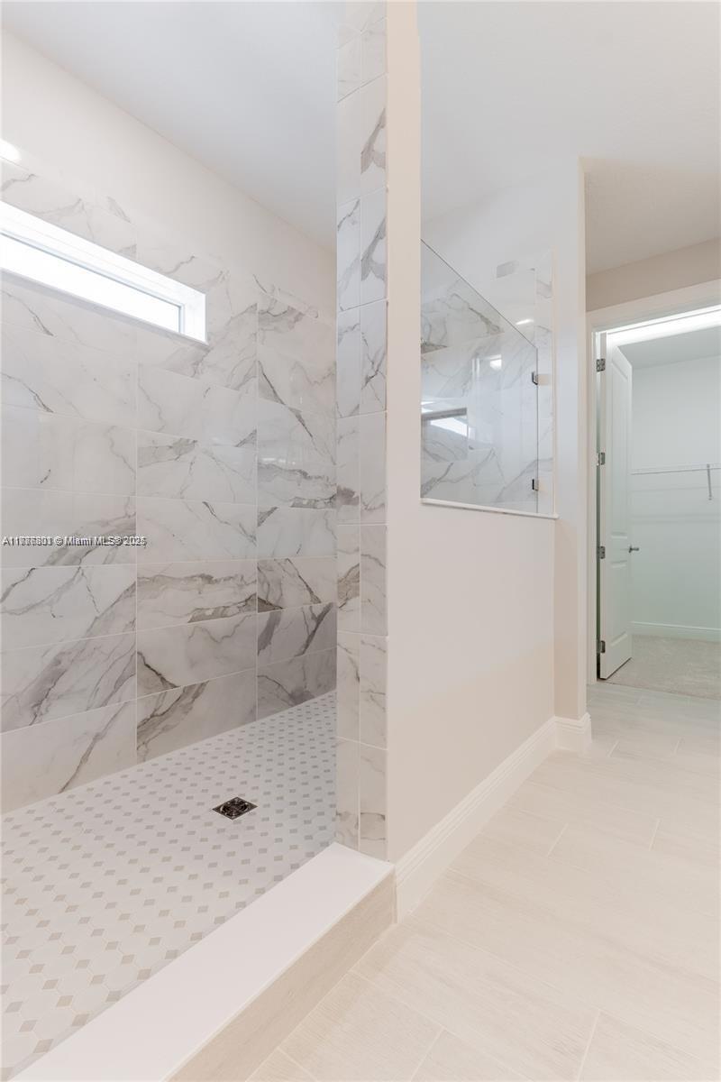3701 5 / 3 2501 sq. ft. $ 2025-06-25 0 Photo