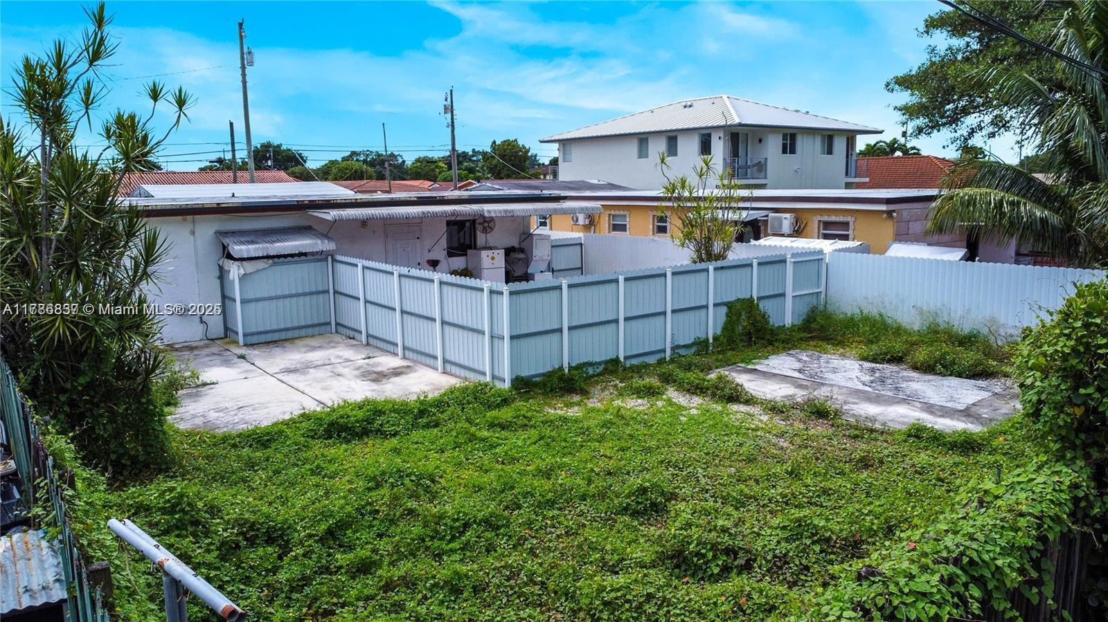 See details / 2490 sq. ft. $ 2025-08-11 0 Photo