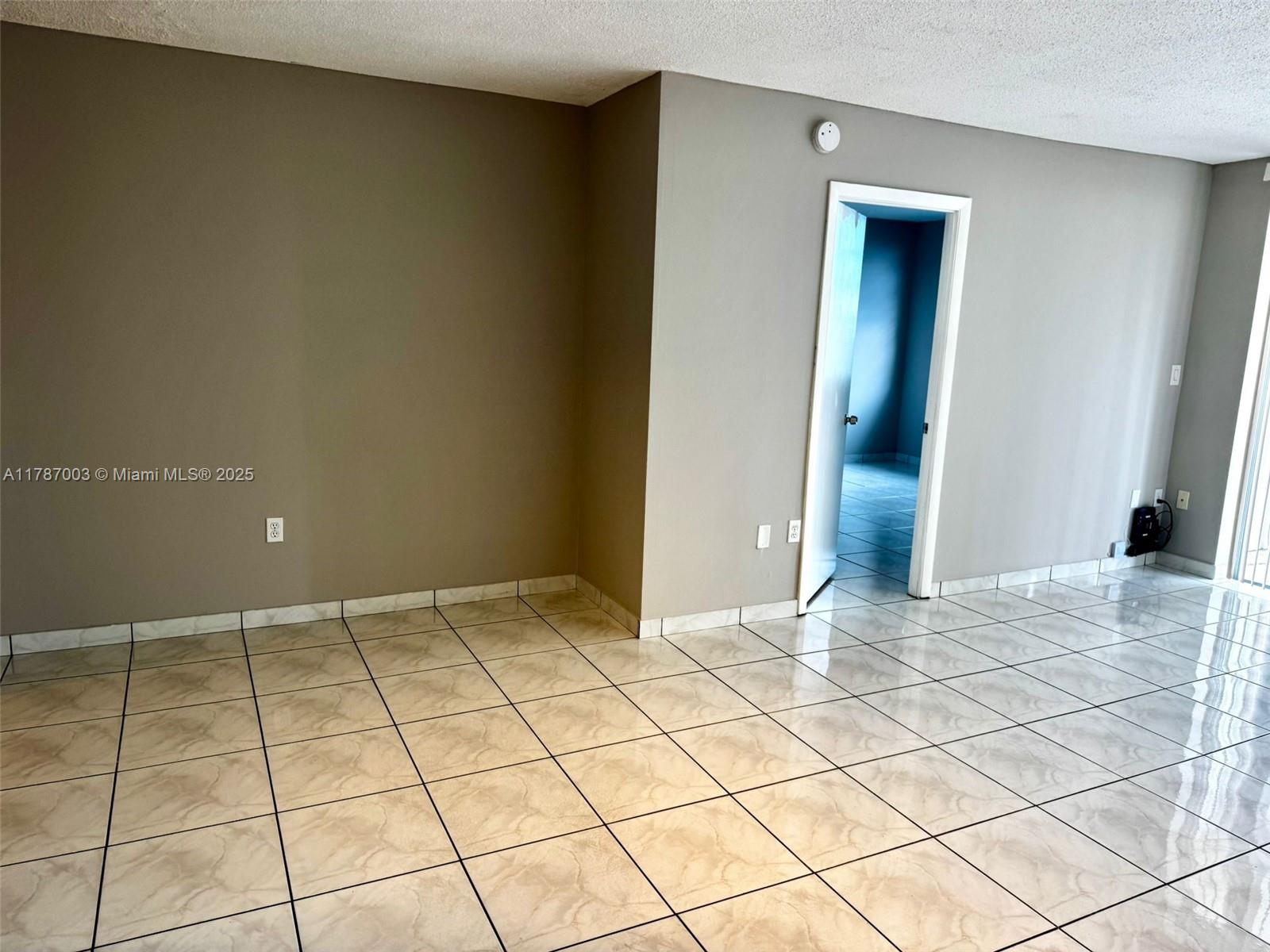 806-2 1 / 1 947 sq. ft. $ 2025-08-05 0 Photo