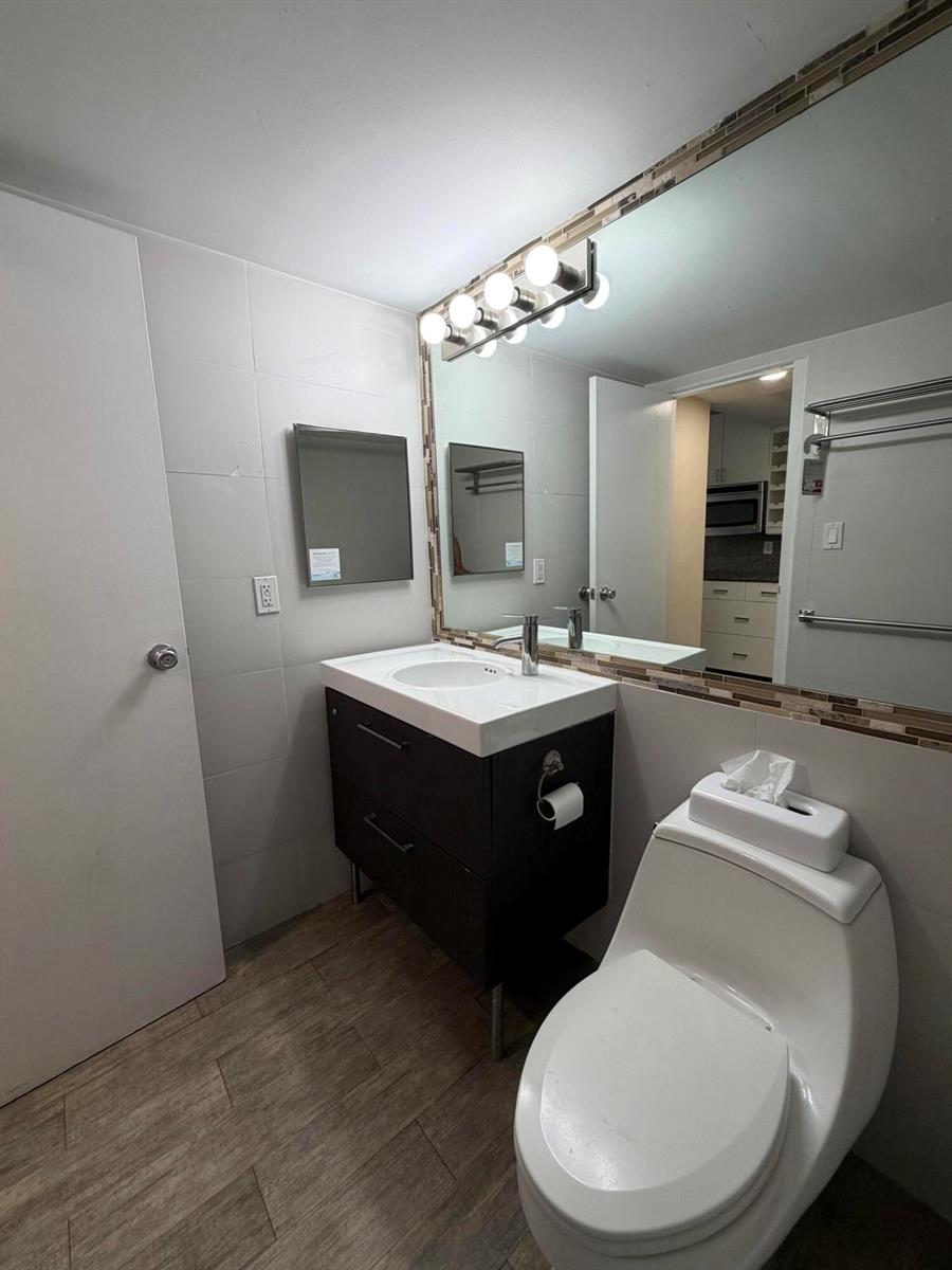 Photo of 19201 Collins , Sunny Isles Beach, Florida, 33160 - IMG_2483