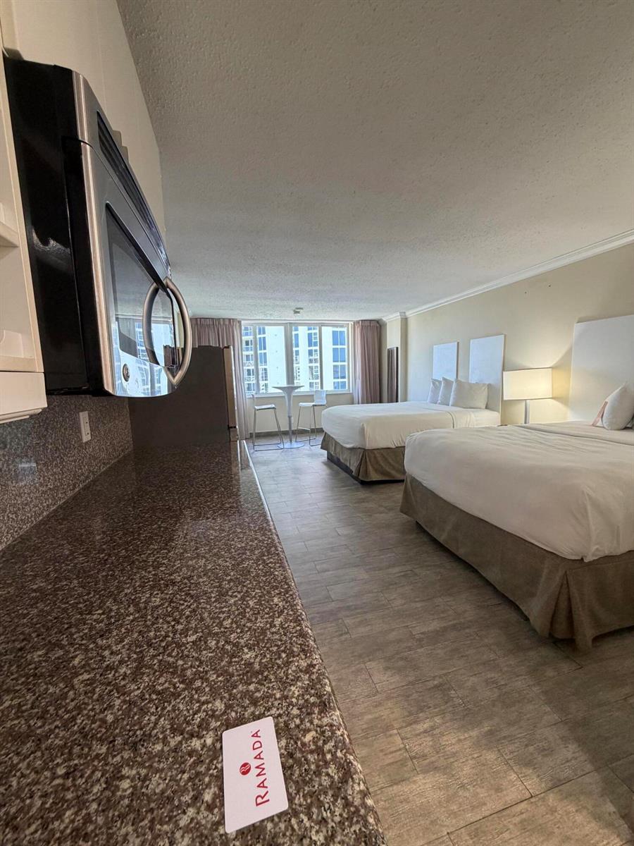 Photo of 19201 Collins , Sunny Isles Beach, Florida, 33160 - IMG_2475