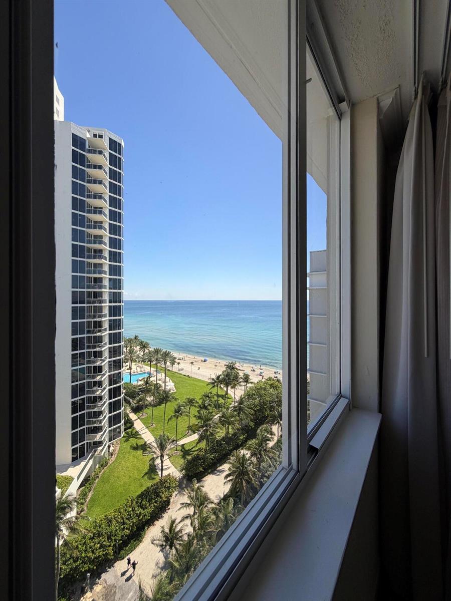 Photo of 19201 Collins , Sunny Isles Beach, Florida, 33160 - IMG_2468