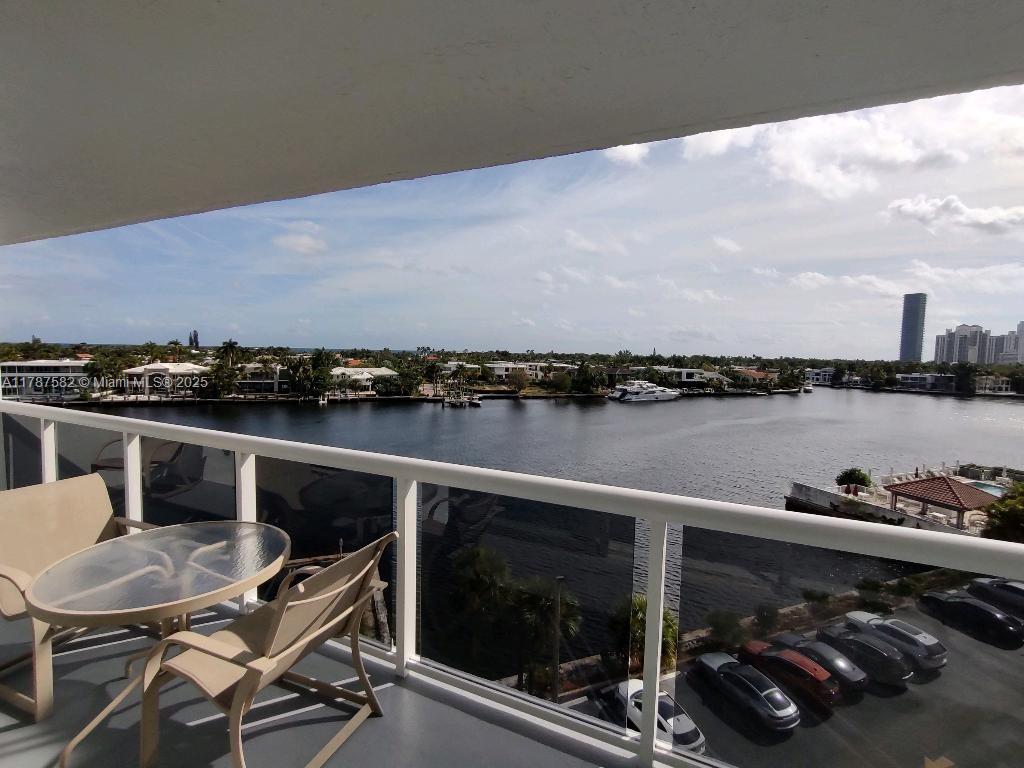 Photo of 20515 Country Club Dr  #646, Aventura, Florida, 33180 - 