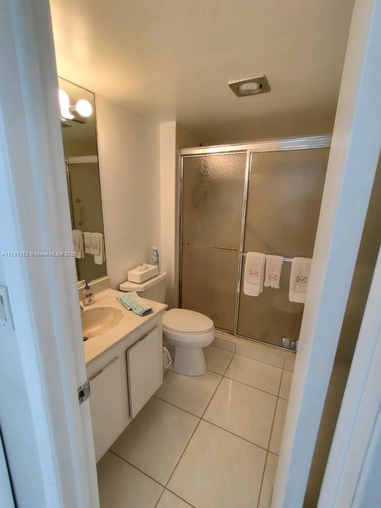 Photo of 20515 Country Club Dr  #646, Aventura, Florida, 33180 - 