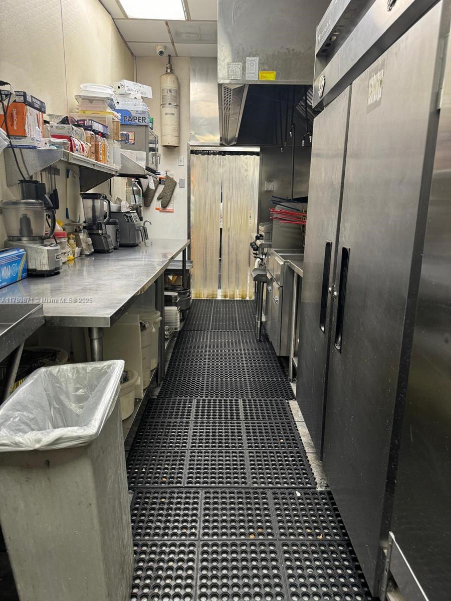   /   sq. ft. $ 2025-04-24 0 Photo