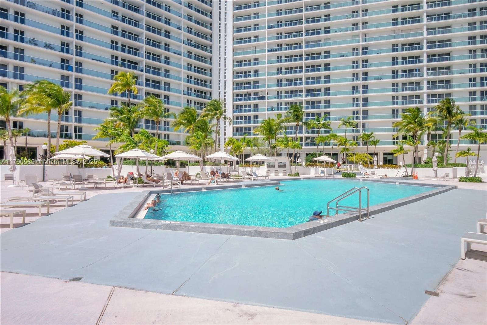 617 2 / 2 1521 sq. ft. $ 2025-05-14 0 Photo