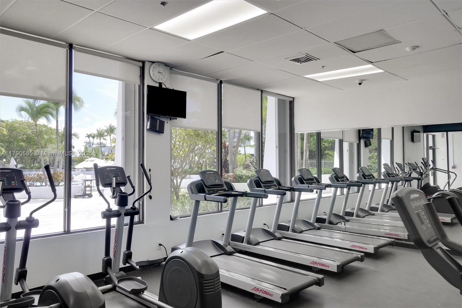 617 2 / 2 1521 sq. ft. $ 2025-05-14 0 Photo