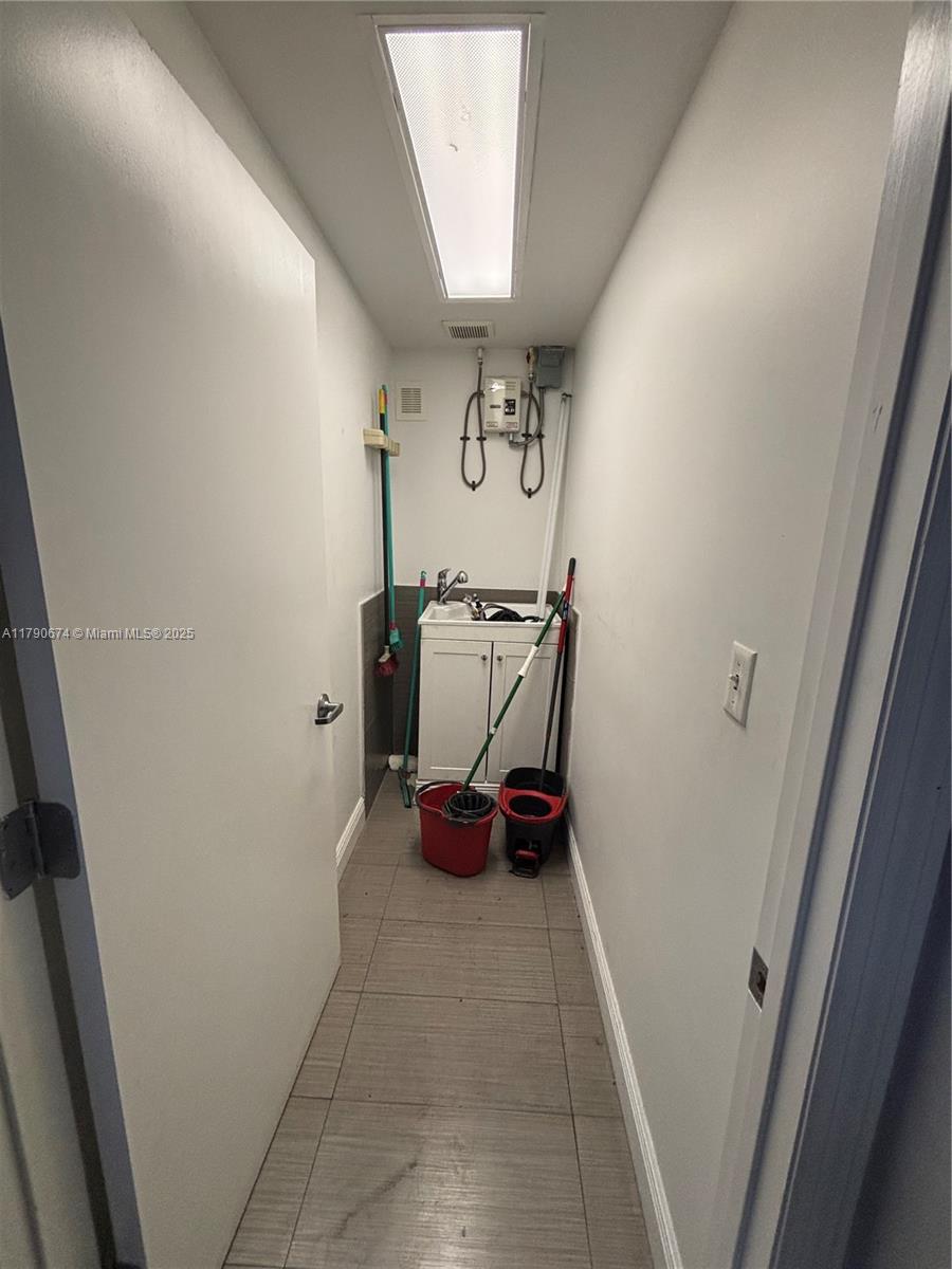 Ver detalles / sq. ft. $ 2025-07-16 0 foto