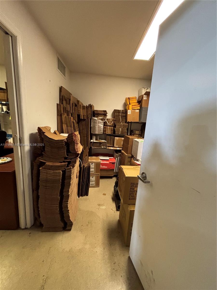 Ver detalles / sq. ft. $ 2025-07-16 0 foto