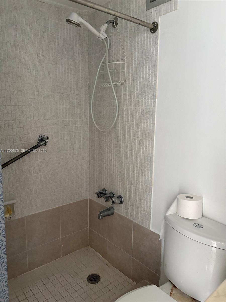 Photo of 701 Three Islands Blvd  #409, Hallandale Beach, Florida, 33009 - 